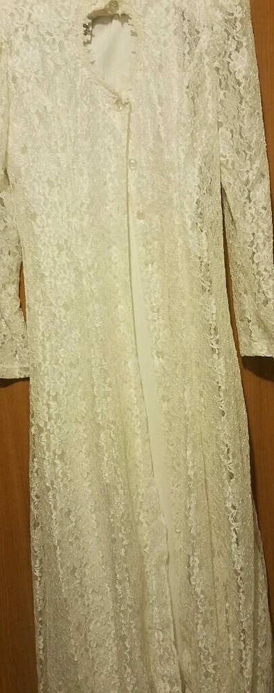 White lace long dress